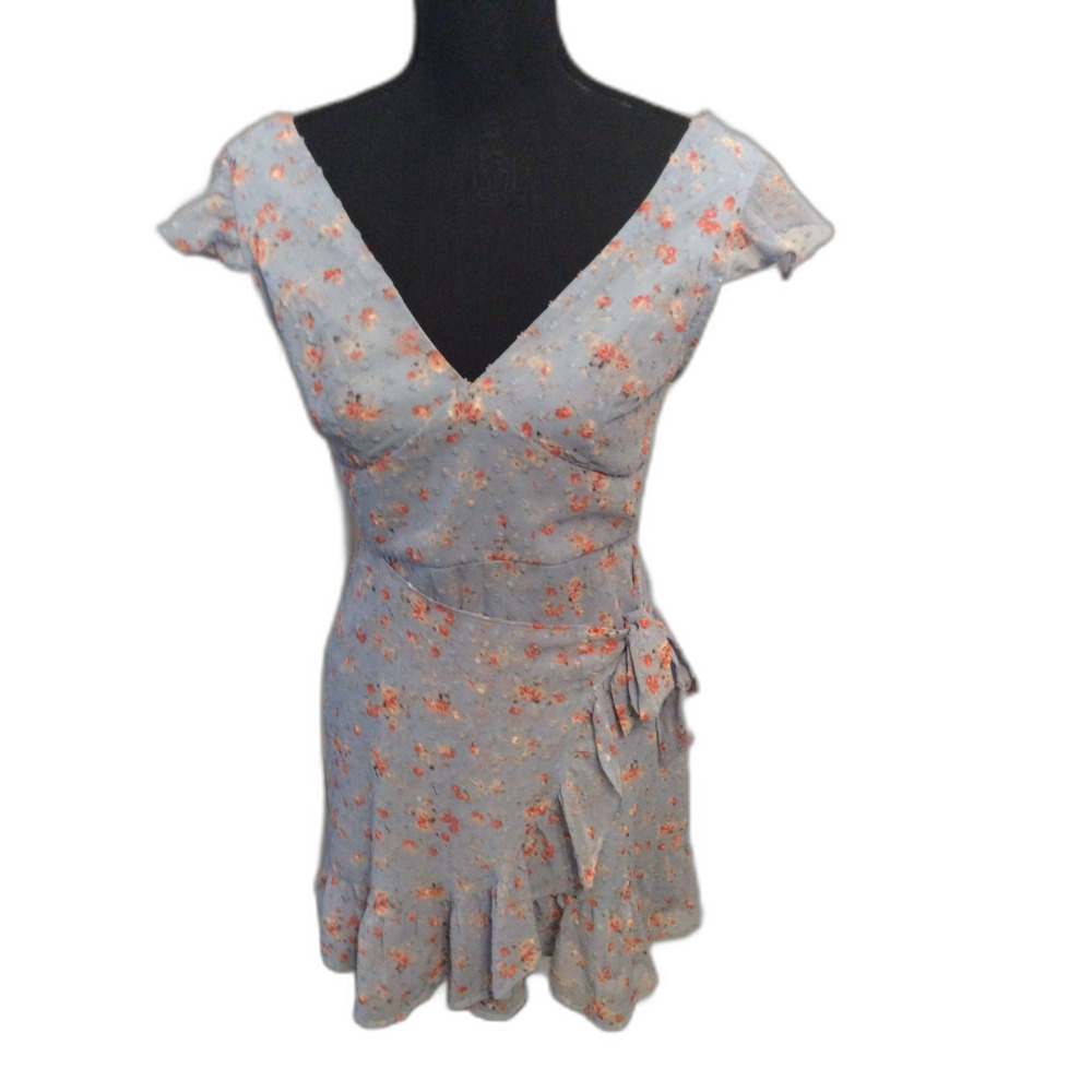 Dee Elly Periwinkle V Neck Ruffled Dress Wrap Floral Embossed Medium